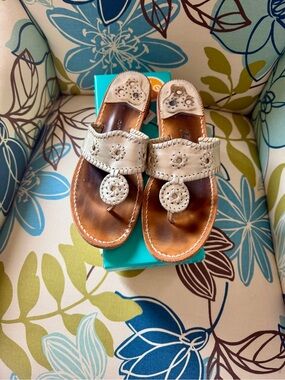 Jack Rogers Platinum Leather Sandals size 10.5 **fits size 10**